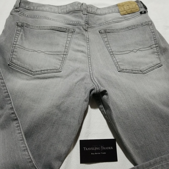 Lucky Brand - Picture 2 of 3